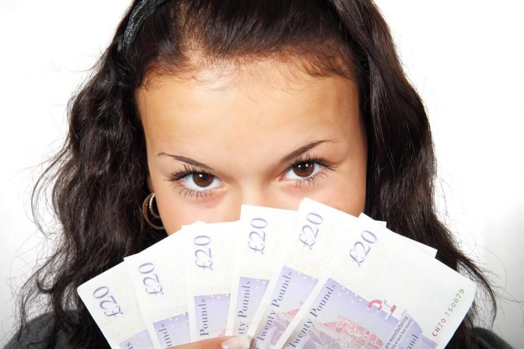 save-money-on-holidays