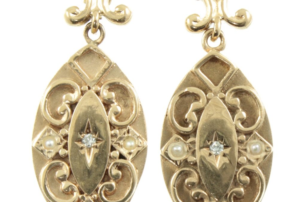 Why is Antique Jewellery A Great Choice?