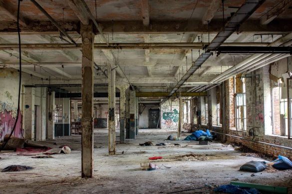 Hidden Cost of Dirty Warehouse Floors