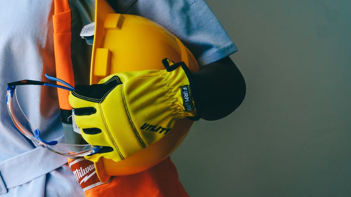 How to Choose the Right Site Safety Equipment