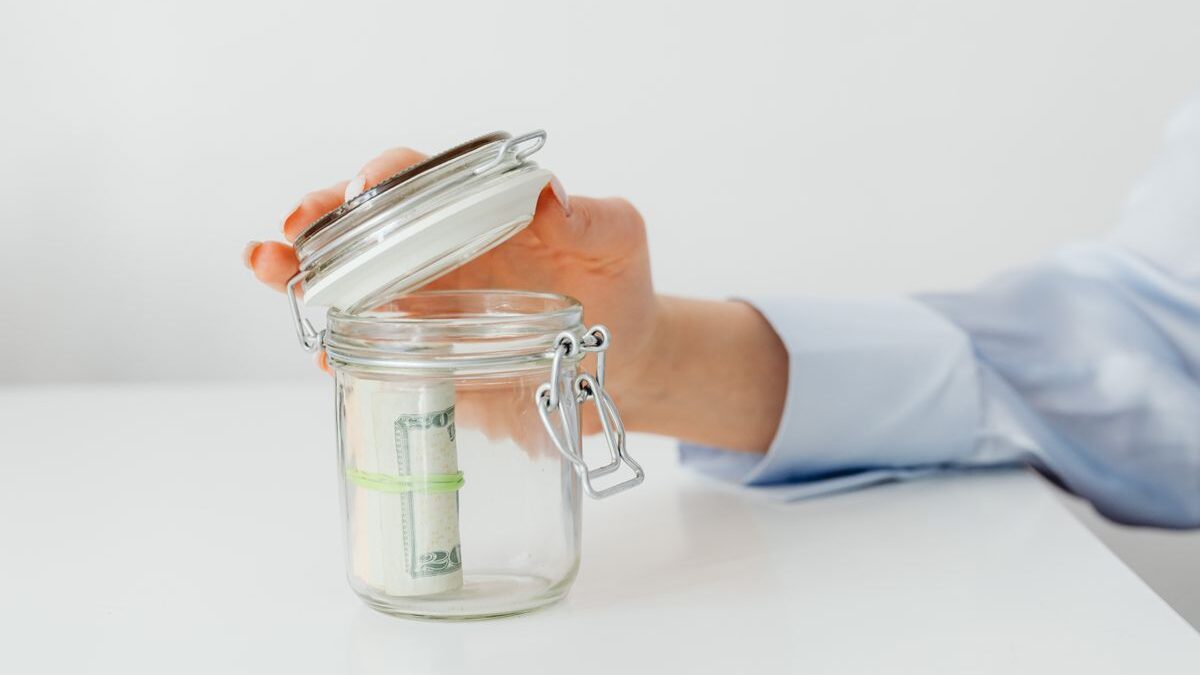 How to Build an Emergency Fund From Scratch