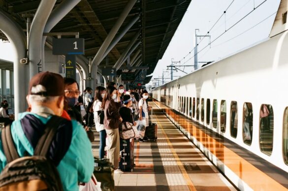 First-Time Travelers Should Know About Train Travel in China